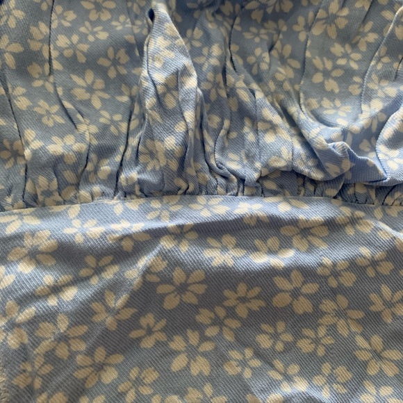 Ditsy daisy print summer cropped tank - Picture 2 of 5